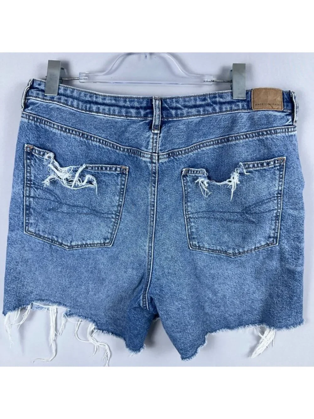 American Eagle Shorts Size 18 Baggy Blue Medium Wash Distressed High Rise Raw He